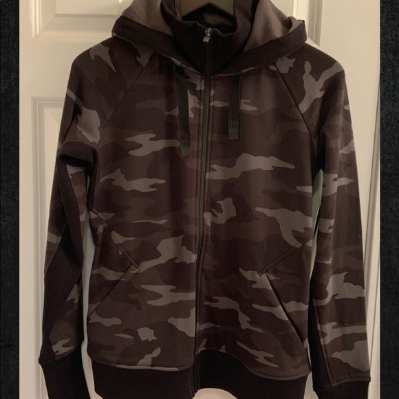 Athleta Tops - Athleta Triumph Printed Hoodie - Camo - NWT - Medium